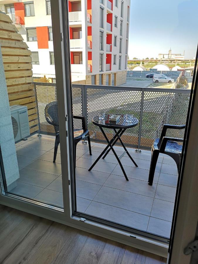 Ared-Atrium Mall Chrysflatty3 Premium Apartment 60Mp أراد المظهر الخارجي الصورة